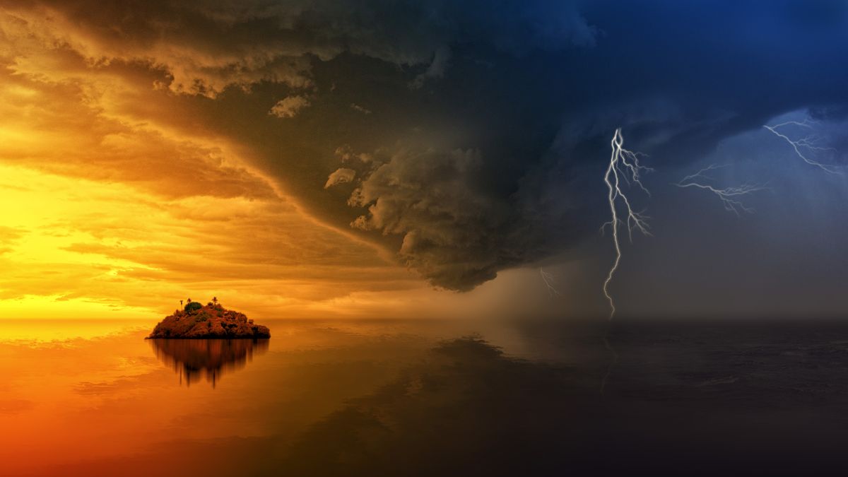 Dark storm clouds gathering over the horizon — Photo from Pexels